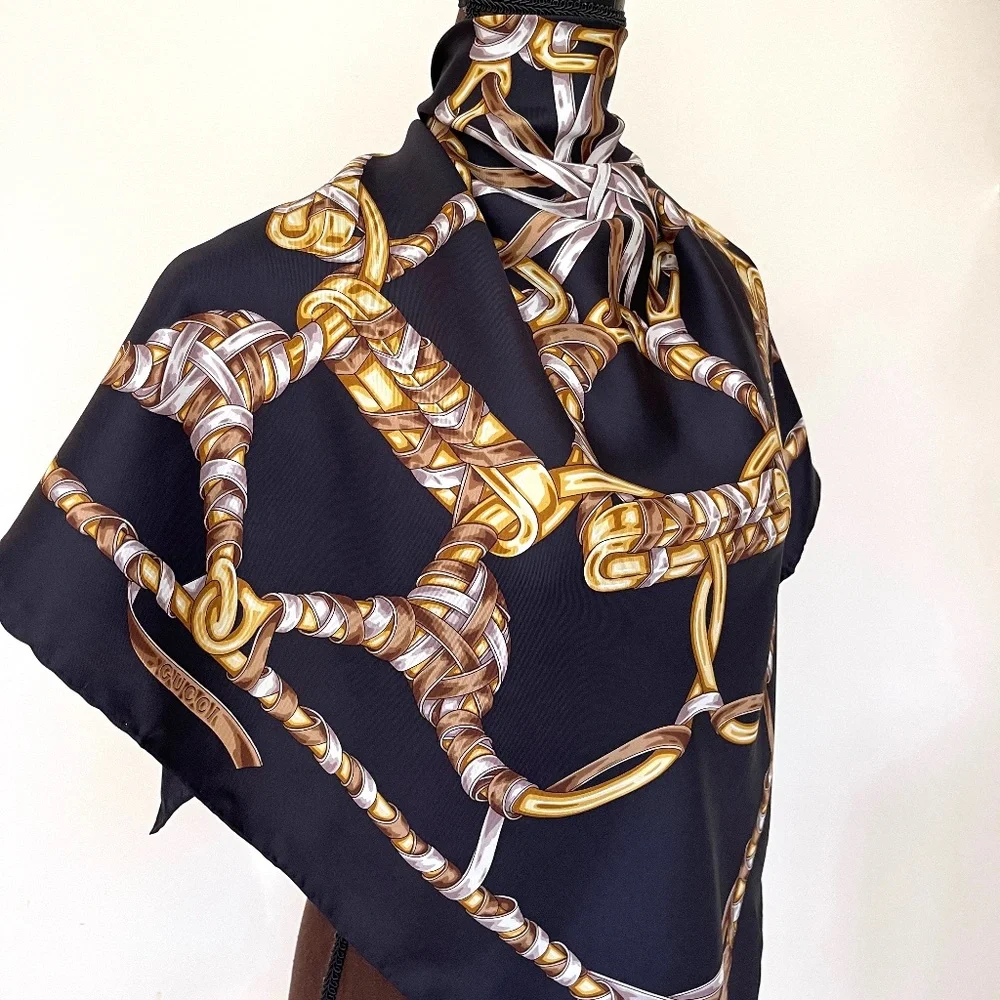 New Gucci Scarf Iconic Print Black Silk Wrap with Gucci Gift Box